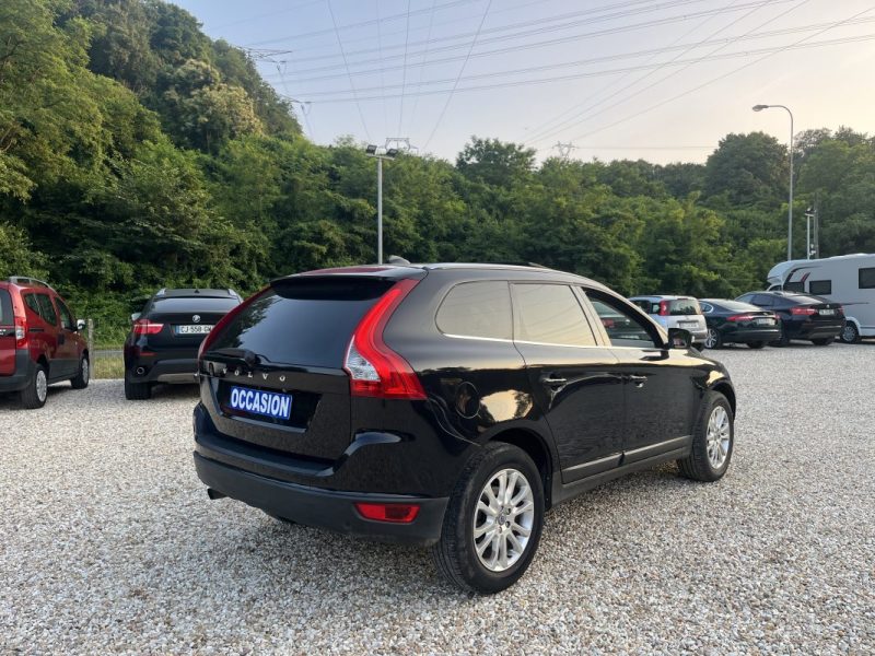 VOLVO XC60 AWD D5 2.4 D 185 cv Boîte auto