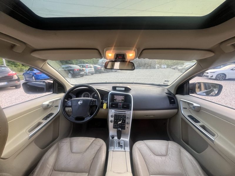 VOLVO XC60 AWD D5 2.4 D 185 cv Boîte auto