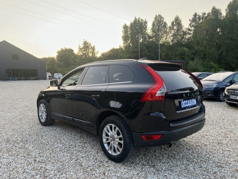 VOLVO XC60 AWD D5 2.4 D 185 cv Boîte auto