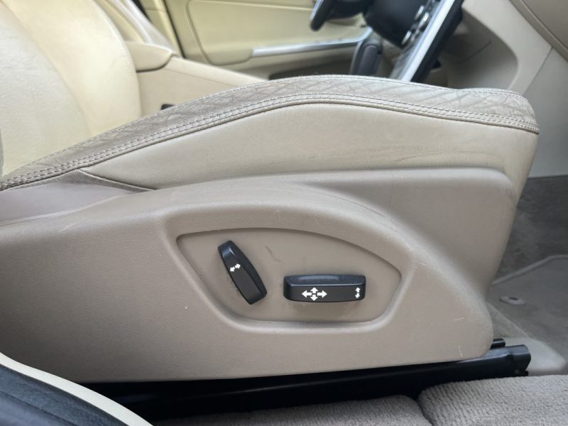 VOLVO XC60 AWD D5 2.4 D 185 cv Boîte auto