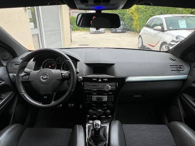 OPEL ASTRA 2009