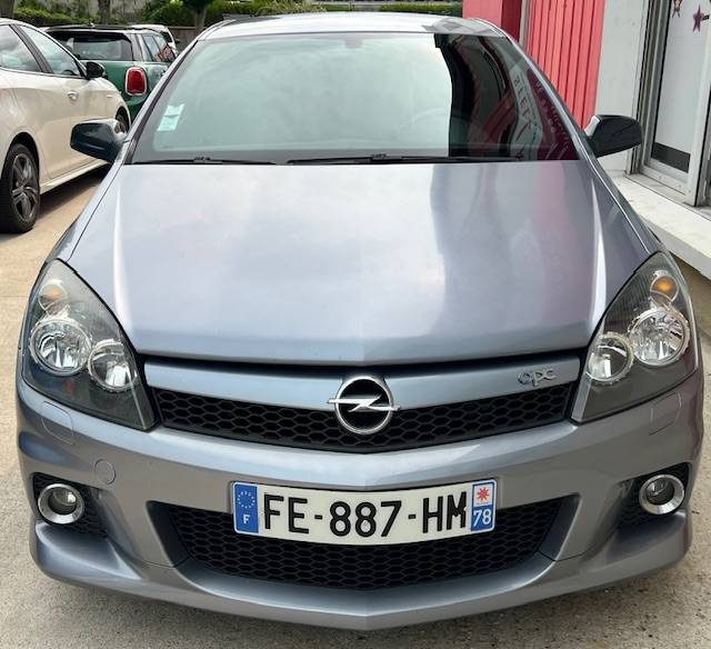OPEL ASTRA 2009