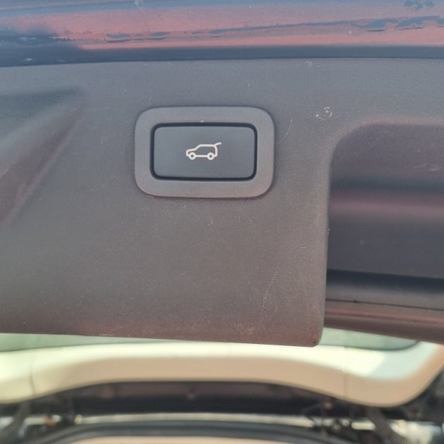 LAND ROVER DISCOVERY SPORT 2015