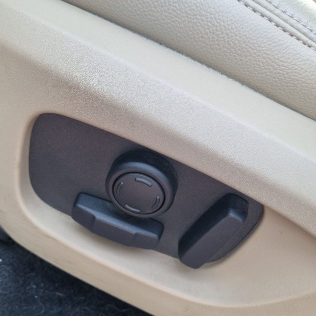 LAND ROVER DISCOVERY SPORT 2015