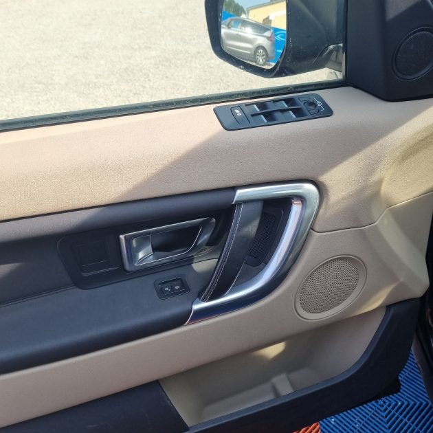 LAND ROVER DISCOVERY SPORT 2015