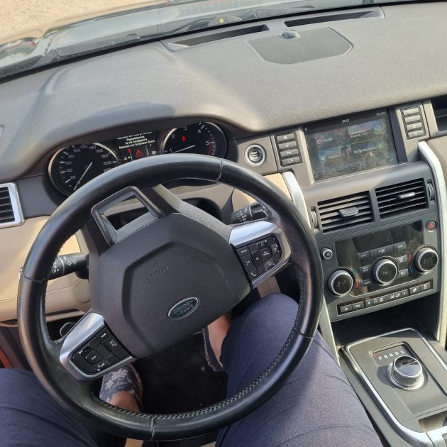 LAND ROVER DISCOVERY SPORT 2015