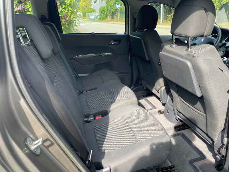 PEUGEOT 5008 1.6HDI 112CV