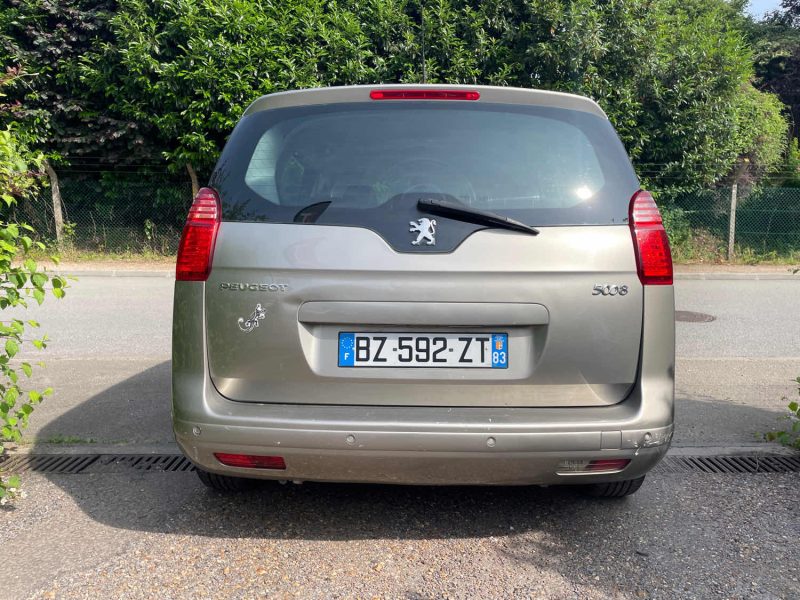 PEUGEOT 5008 1.6HDI 112CV