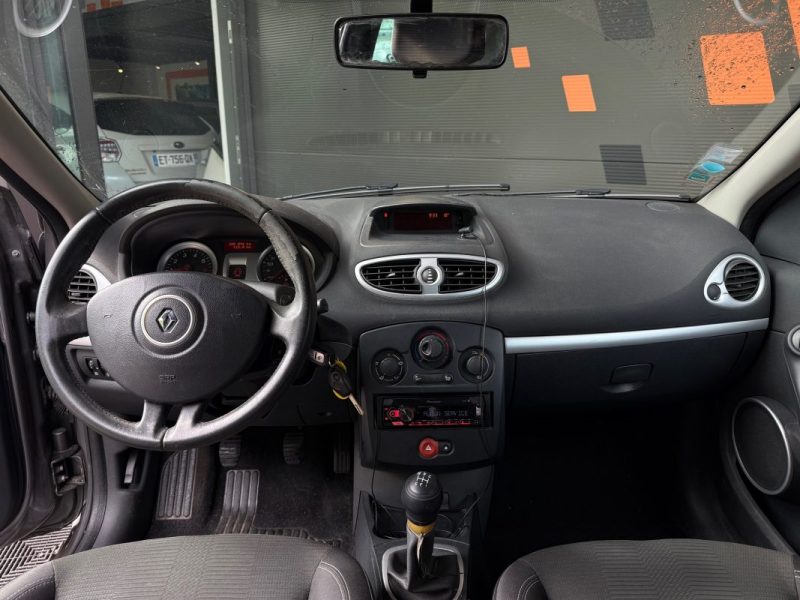 RENAULT CLIO 2009