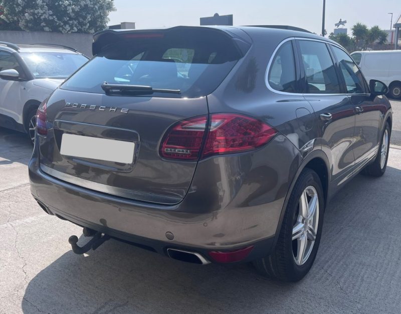 PORSCHE CAYENNE S HYBRID 3 L V6 HYBRID 380 cv