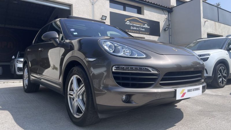 PORSCHE CAYENNE S HYBRID 3 L V6 HYBRID 380 cv