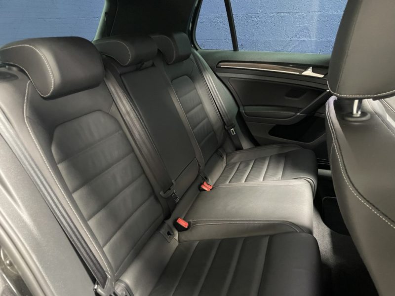 VOLKSWAGEN GOLF 7R 2.0 TSI 300ch DSG6 / Toit Ouvrant / Dynaudio