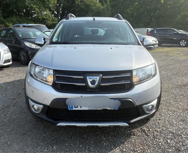 DACIA SANDERO 2015