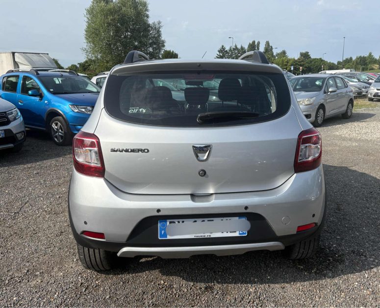 DACIA SANDERO 2015