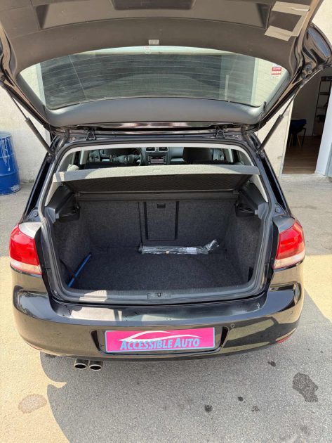 VOLKSWAGEN GOLF 2010