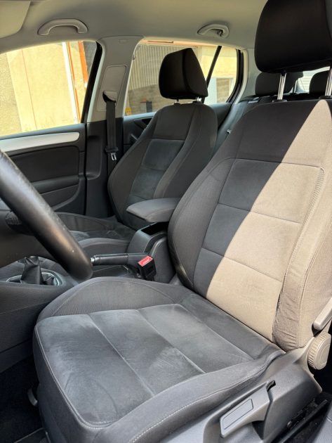 VOLKSWAGEN GOLF 2010