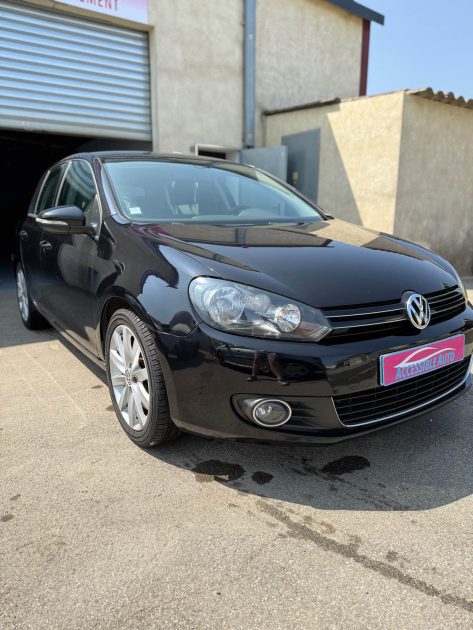 VOLKSWAGEN GOLF 2010