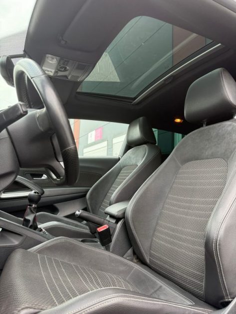 VOLKSWAGEN SCIROCCO 2.0 TDI 140 cv