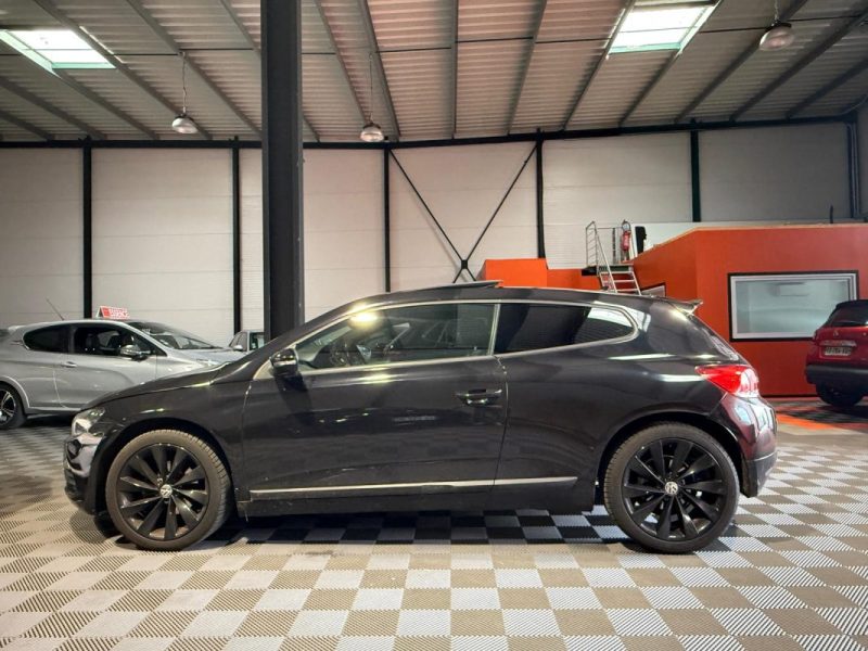 VOLKSWAGEN SCIROCCO 2.0 TDI 140 cv