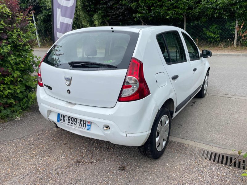 DACIA SANDERO 1.2i 75CV