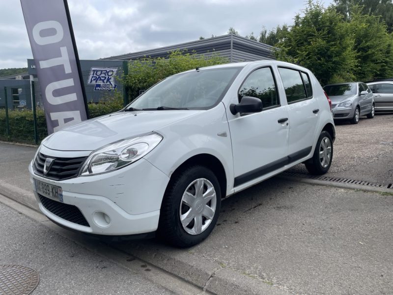 DACIA SANDERO 1.2i 75CV