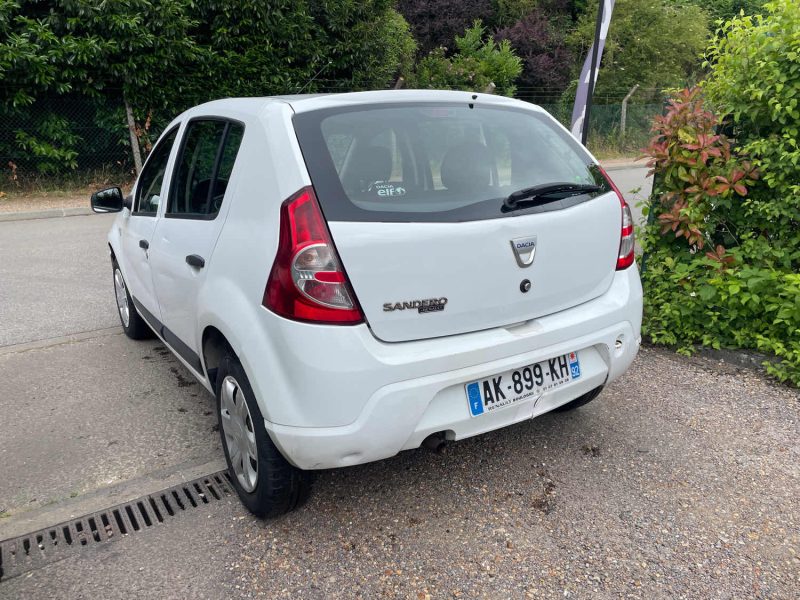 DACIA SANDERO 1.2i 75CV