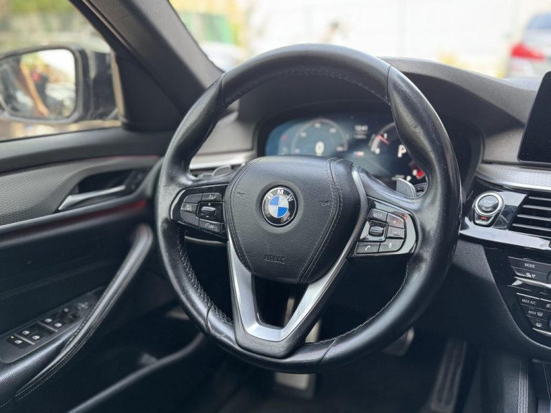 BMW SERIE 5 G30 520d xDrive 190 ch BVA8 M Sport