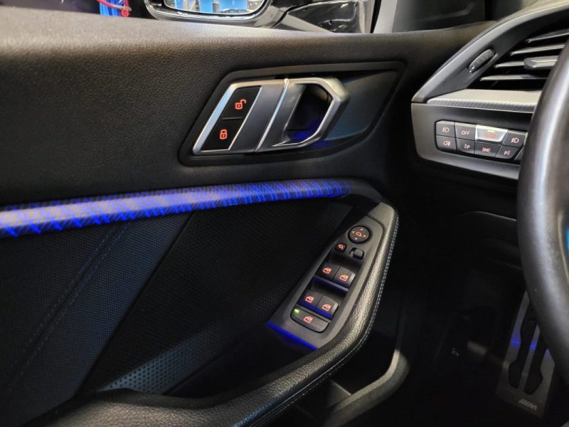 BMW SERIE 1 118i 140cv M SPORT / TOIT OUVRANT / APPLE CARPLAY / ECLAIRAGE D\'AMBIANCE / SUIVI BMW