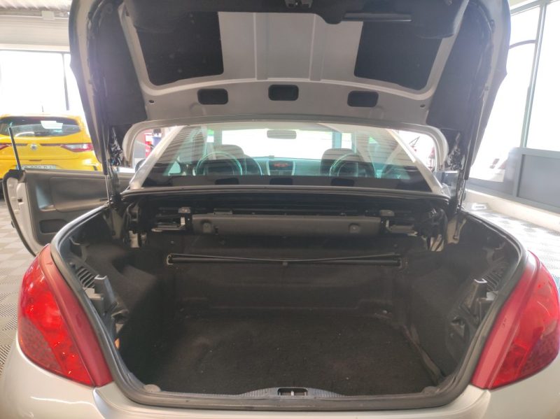 PEUGEOT 207 CC 1.6 16V 120 FELINE