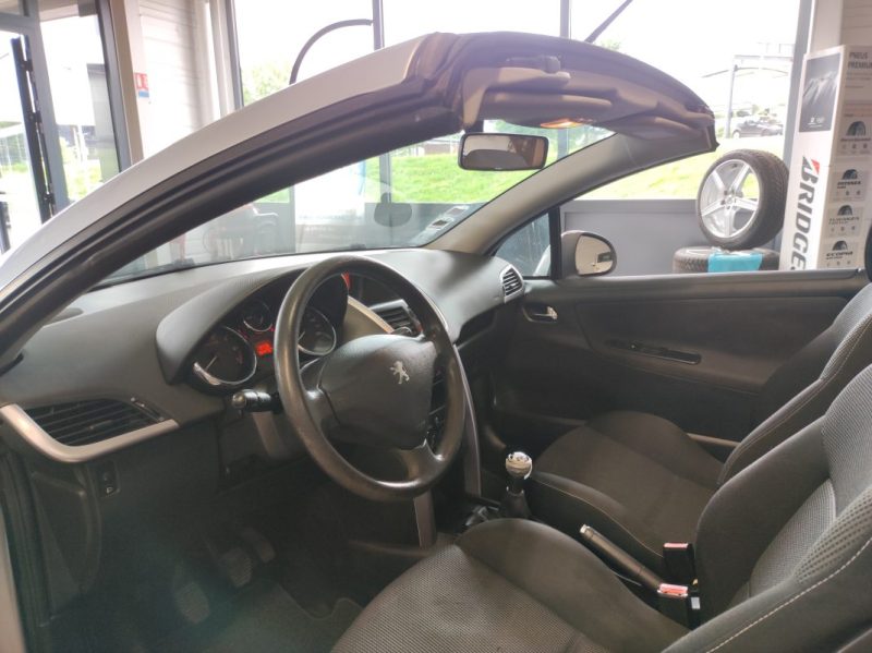 PEUGEOT 207 CC 1.6 16V 120 FELINE