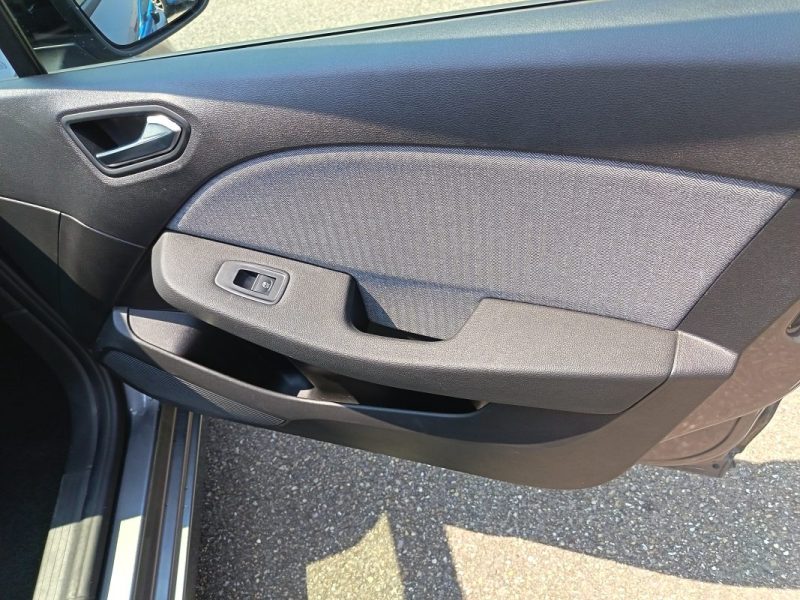 RENAULT CLIO 5 E-TECH HYBRID 145CH