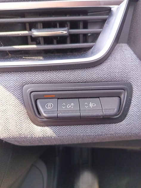 RENAULT CLIO 5 E-TECH HYBRID 145CH