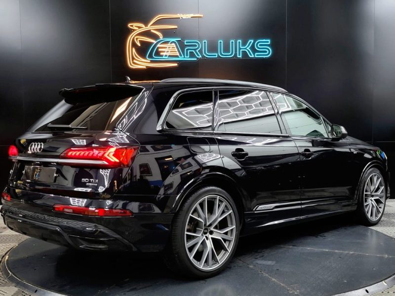 AUDI Q7 II 50 TDI 286cv S-Line Quattro Tiptronic8 7 Places