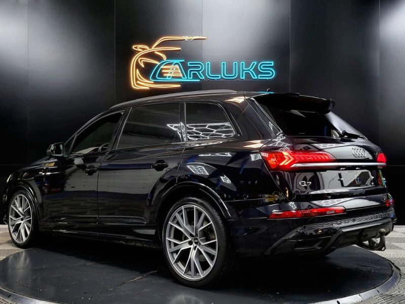 AUDI Q7 II 50 TDI 286cv S-Line Quattro Tiptronic8 7 Places