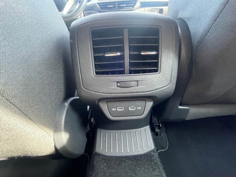 VOLKSWAGEN T-ROC  2022 2.0 TDI 150CV DSG7 BOITE AUTOMATIQUE