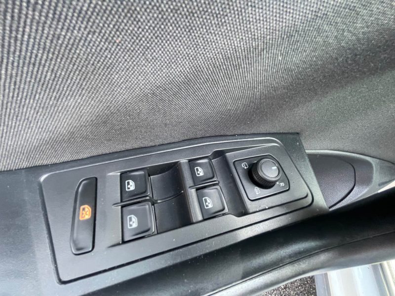 VOLKSWAGEN T-ROC  2022 2.0 TDI 150CV DSG7 BOITE AUTOMATIQUE