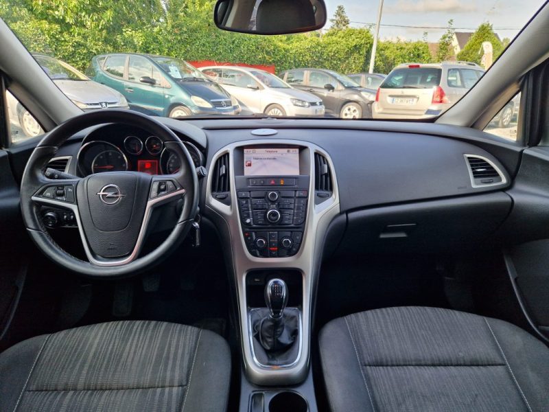 OPEL ASTRA 1.7L 16V CDTi 110cv ECOFLEX COSMO / Révisée&Garantie