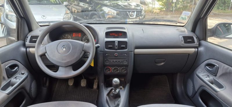 Renault Clio II 1.4l i 16v 98ch Confort authentique, *Climatisation*, *Idéale jeune conducteur*