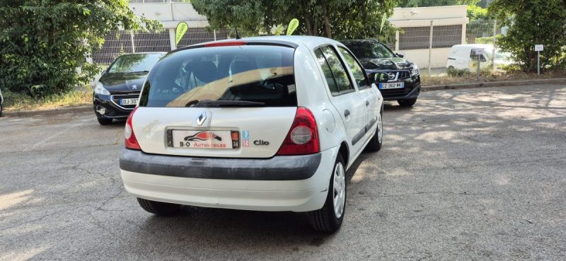 Renault Clio II 1.4l i 16v 98ch Confort authentique, *Climatisation*, *Idéale jeune conducteur*