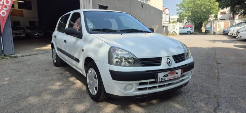 Renault Clio II 1.4l i 16v 98ch Confort authentique, *Climatisation*, *Idéale jeune conducteur*