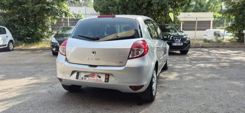 Renault Clio III 1.5l Dci 88cv Tomtom phase 2, *Clim auto*, *GPS*, *Idéale jeune conducteur*
