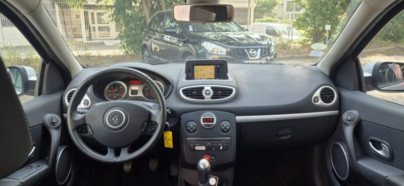Renault Clio III 1.5l Dci 88cv Tomtom phase 2, *Clim auto*, *GPS*, *Idéale jeune conducteur*