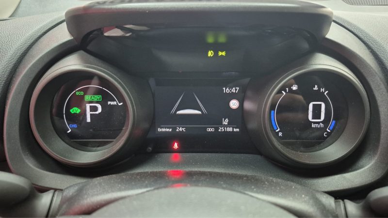 TOYOTA YARIS CROSS 2024