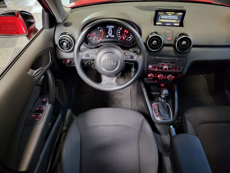 AUDI A1 1.4 TFSI 125cv SPORTBACK S LINE / RADAR DE RECUL / SUIVI COMPLET