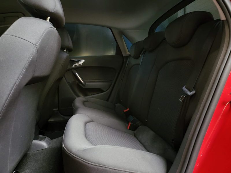 AUDI A1 1.4 TFSI 125cv SPORTBACK S LINE / RADAR DE RECUL / SUIVI COMPLET