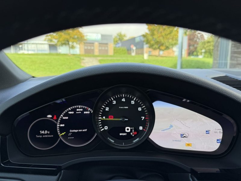 PORSCHE CAYENNE E-HYBRID 3.0 V6 462cv 