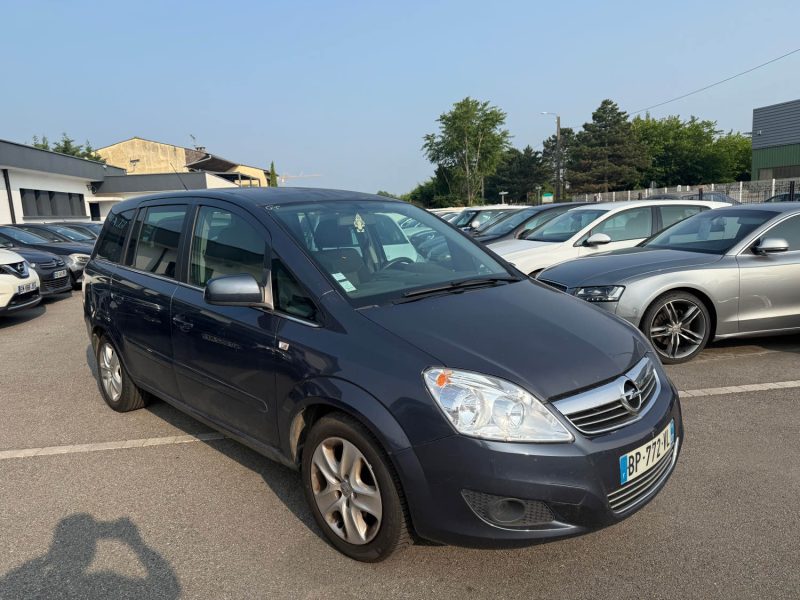 OPEL ZAFIRA 2011