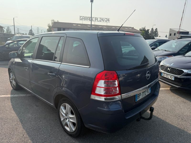 OPEL ZAFIRA 2011