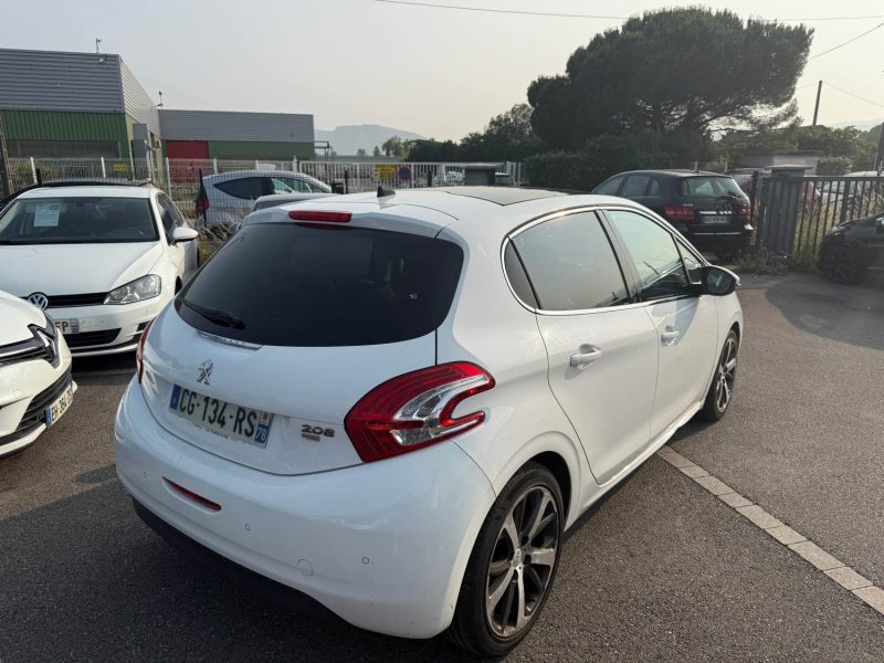 PEUGEOT 208 2012