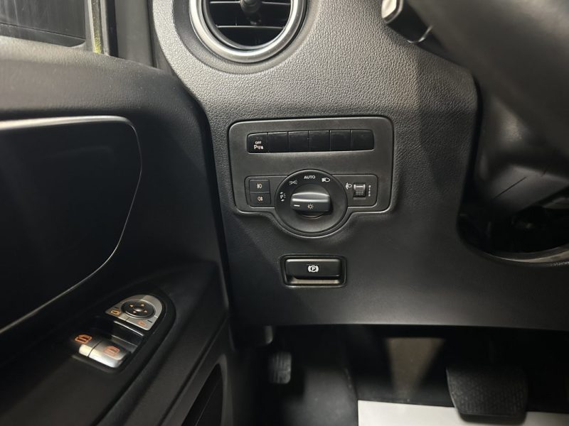 Mercedes VITO 116 CDI 163ch COMPACT SELECT 7G-TRONIC / 5 Places